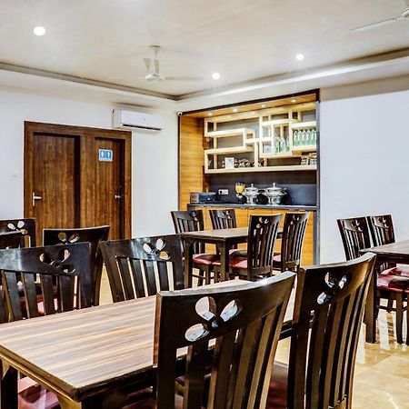 Treebo Trip Seven Olives Andheri Bombay Extérieur photo